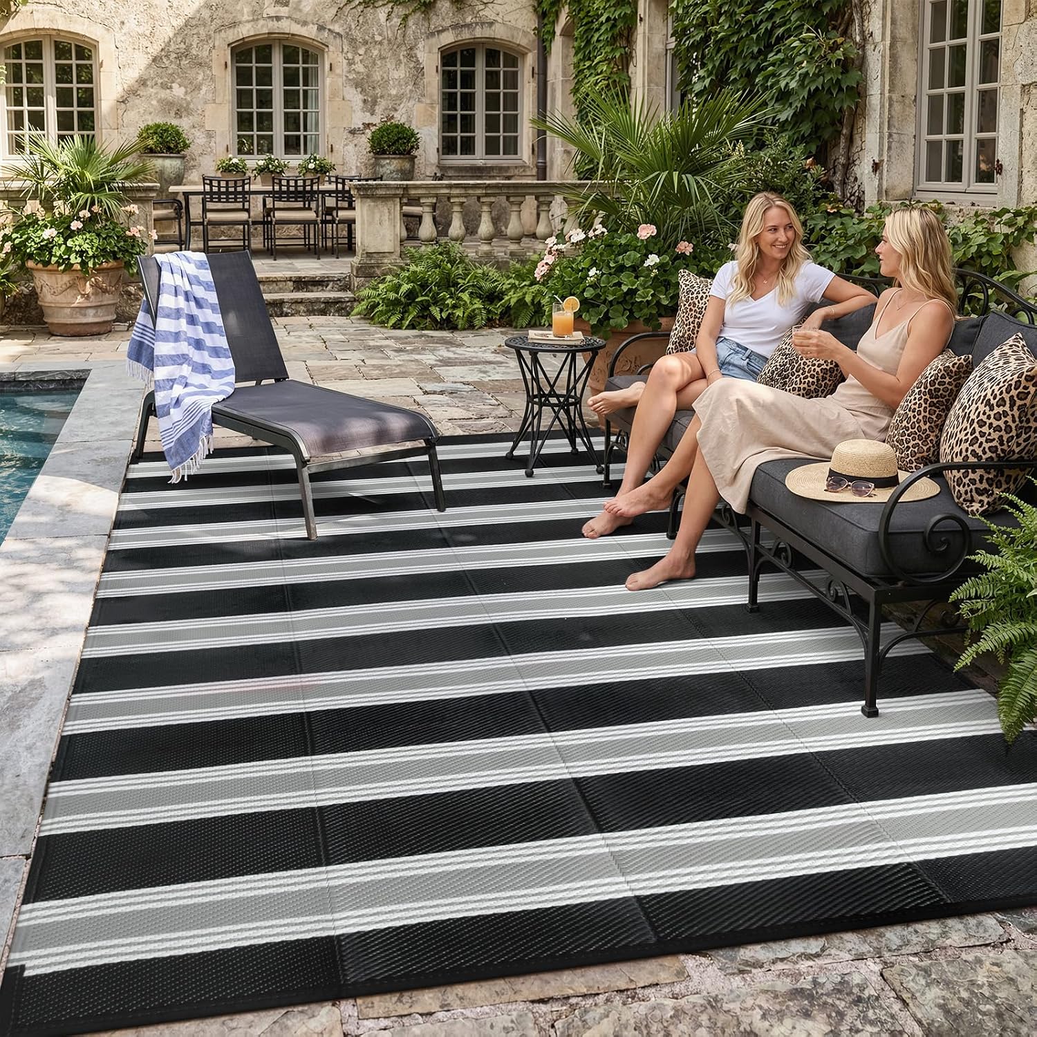 Black Grey Reversible Striped Plastic Straw Outdoor Rug 6x9