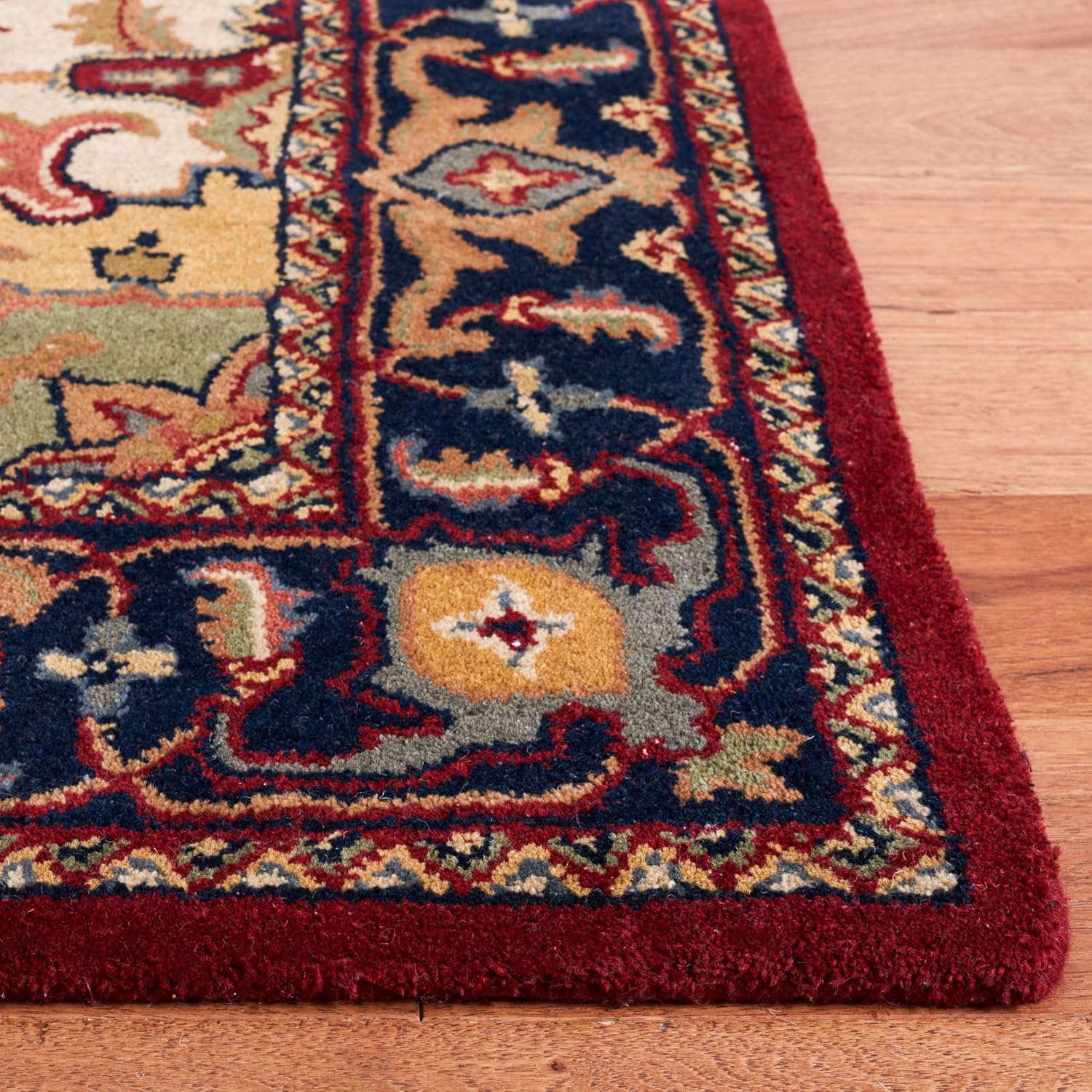 Red Traditional Oriental Wool Square Rug