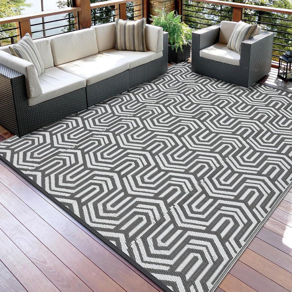 Grey White Abstract Plastic Straw Rug