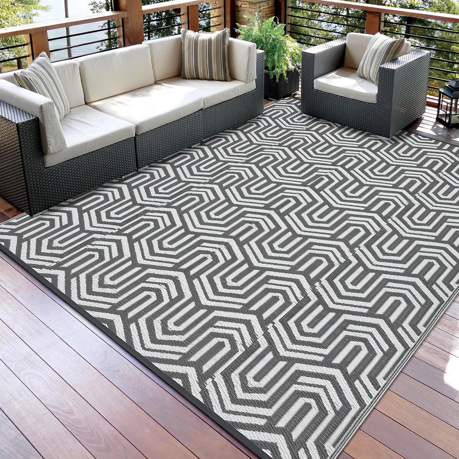 Grey White Abstract Plastic Straw Rug