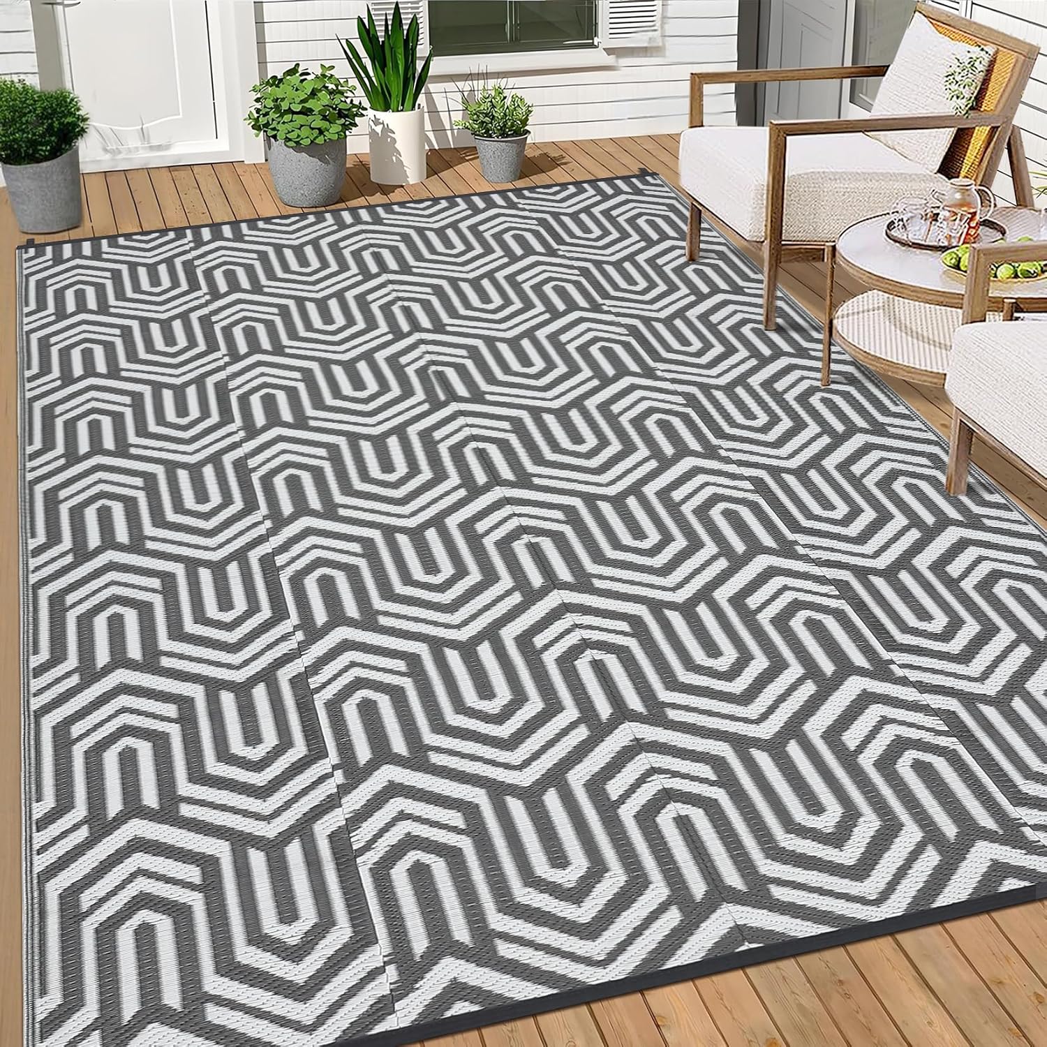 Grey White Abstract Plastic Straw Rug