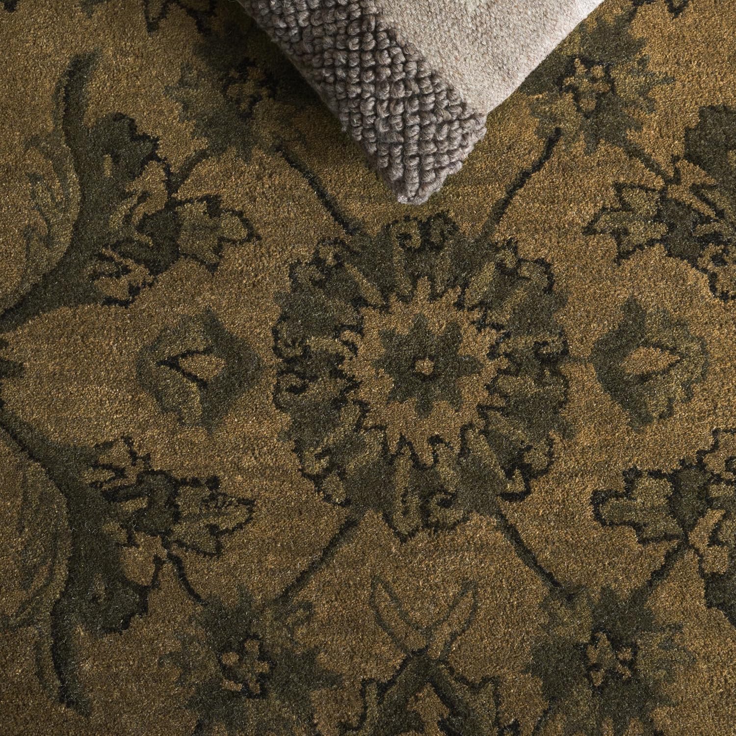 Olive Green Traditional Oriental Wool Square Rug